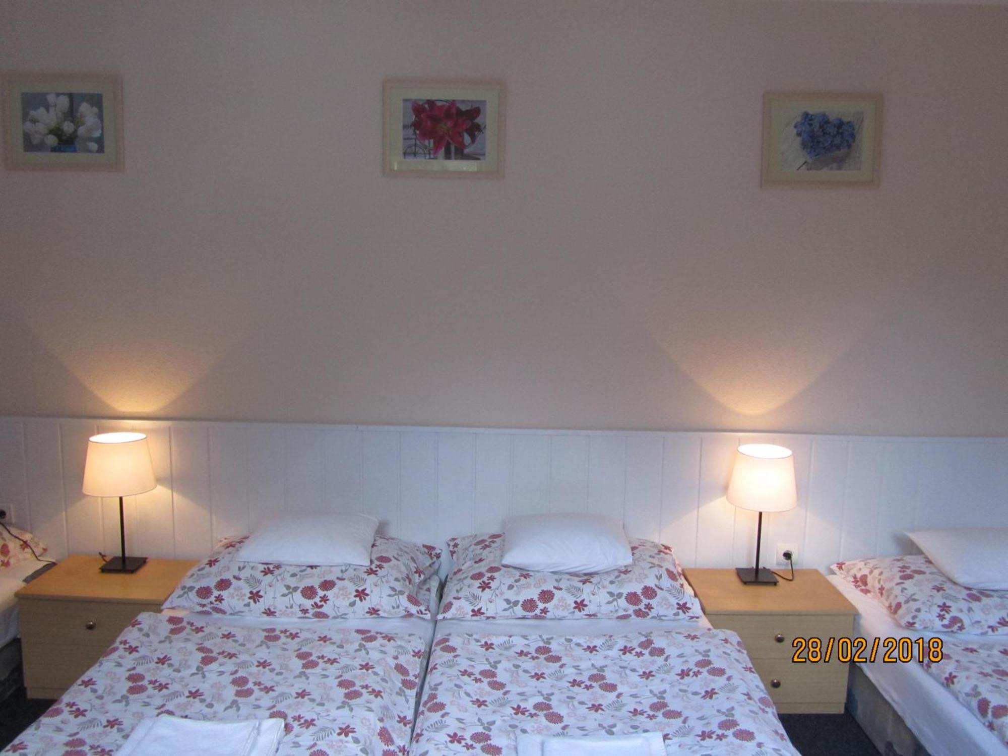 Hotel Sikfokut 诺茨瓦约 客房 照片